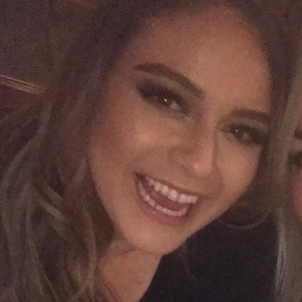 Meet your Posher, Ashley